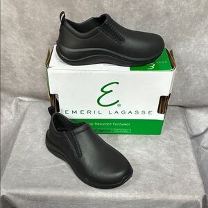 Women's Black Slip-On Work Sneaker